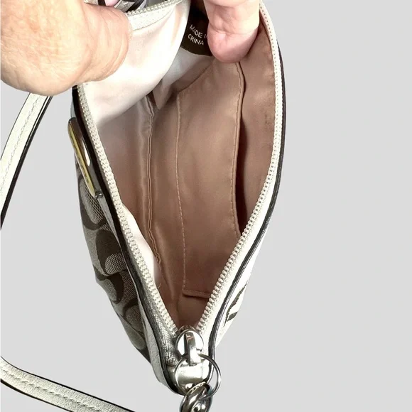 Coach Wristlet NWOT Jacquard Logo Print Crean Leather Trim Brown Tan Exterior - Picture 11 of 15